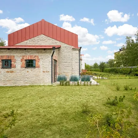 Apartment High Ceiling Loft With Its Own Backyard And A Terrace Tallinn