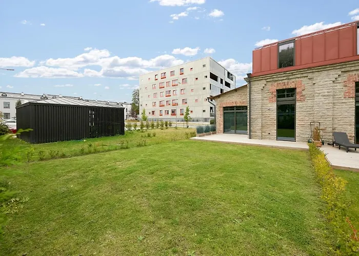Apartment High Ceiling Loft With Its Own Backyard And A Terrace Tallinn